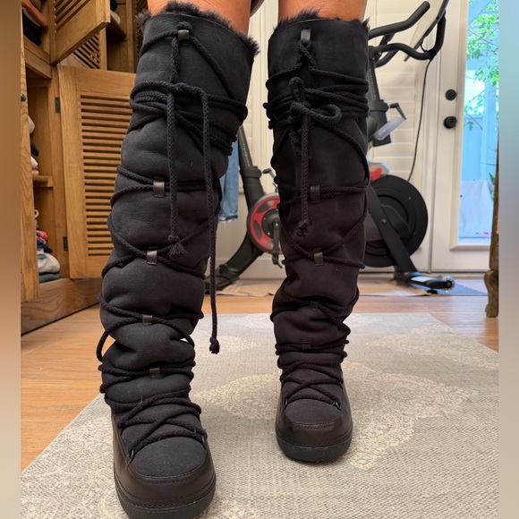 Neiman Marcus Ikkii Inuikii Now over 
bellow knee Winter water proof Boots ❄️🎁 - Picture 4 of 10